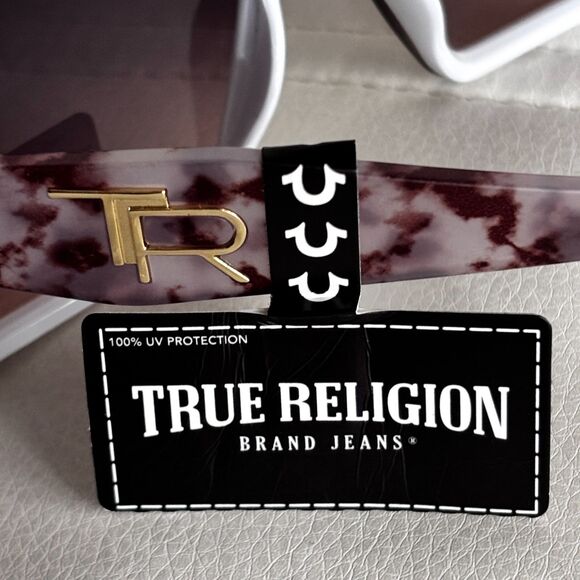 True Religion Women’s Oversized Square Sunglasses 100% UV Marble Pattern Arms